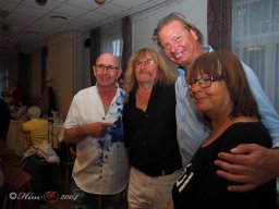 Künstler helfen Kinder - Mit Musik zur Menschlichkeit